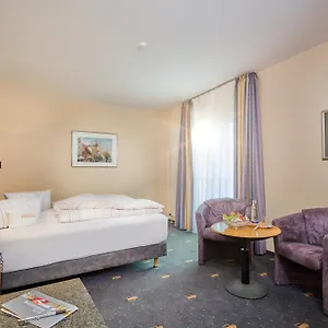 4* Hotel Theresientor