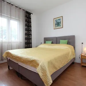 https://apartments-belsa.in-istria.net